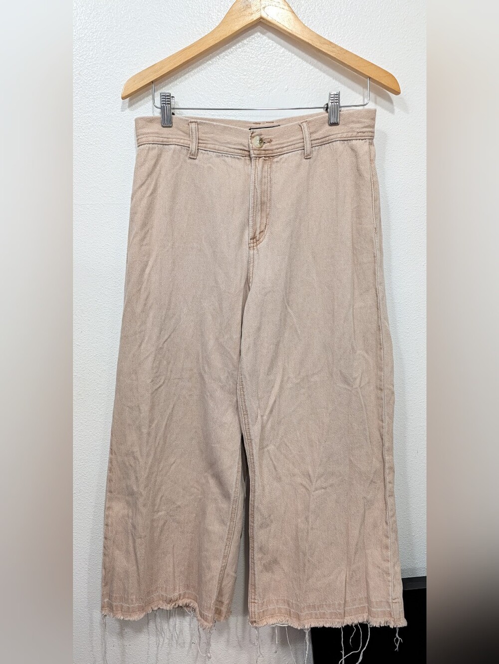 Sincerly Jules Soft Pink Cropped Wide-Leg Frayed Hem Jeans
